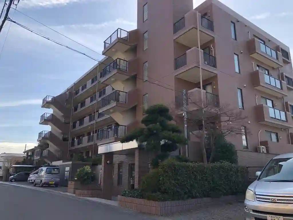 アルミランテ 外観