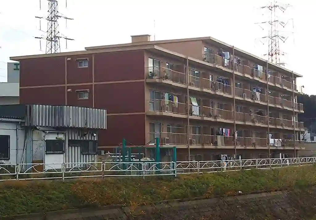 シャンボール新横浜 外観