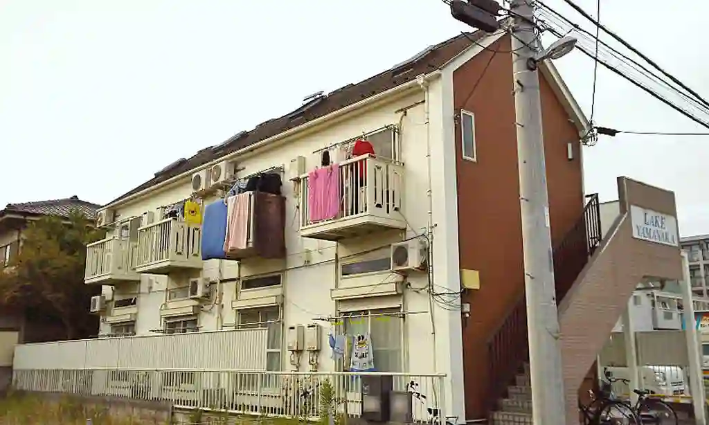 レイク山中 外観