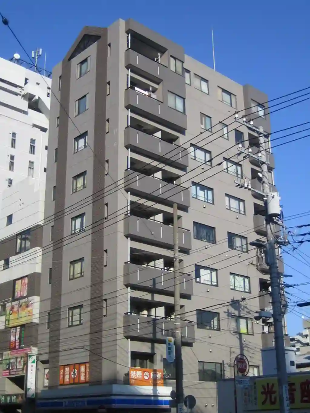 プランタン横浜 外観