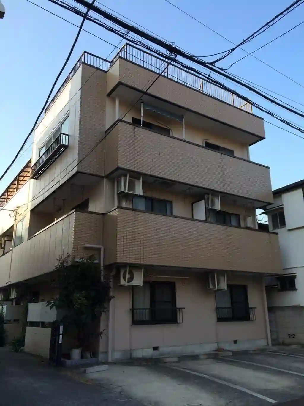 シャトル田中 外観