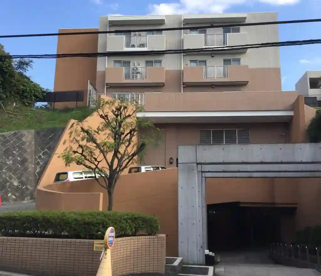 ヒルハイツたまプラーザソルヴィルF棟 外観