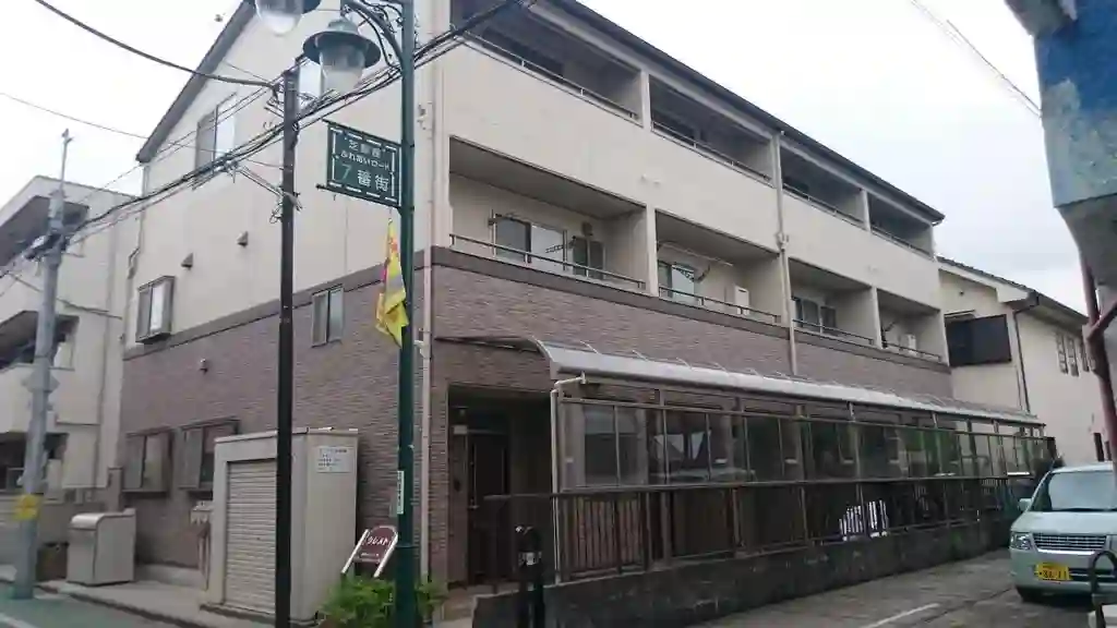 CREST 外観