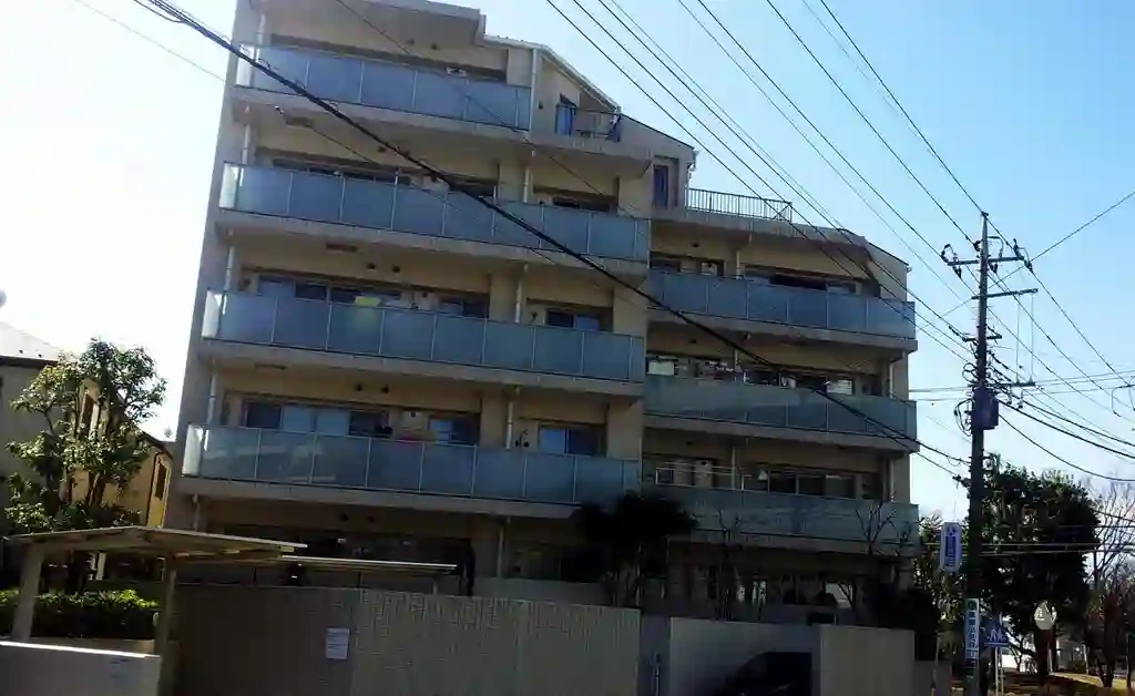 アールブラン十日市場 外観