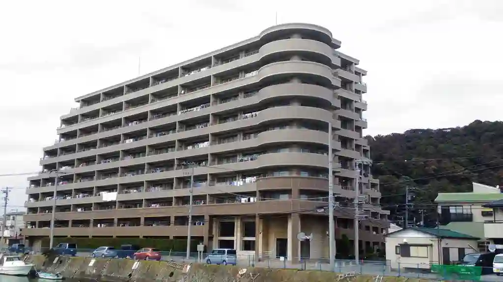パレステージ久里浜海岸 外観