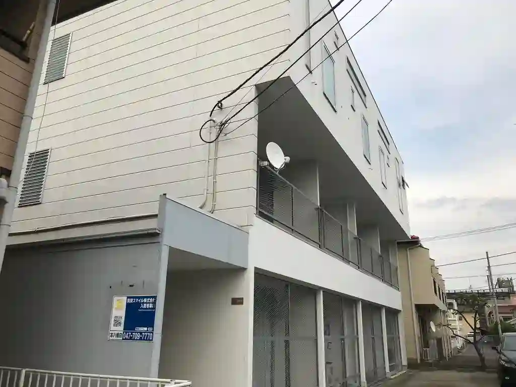 ECRU 外観