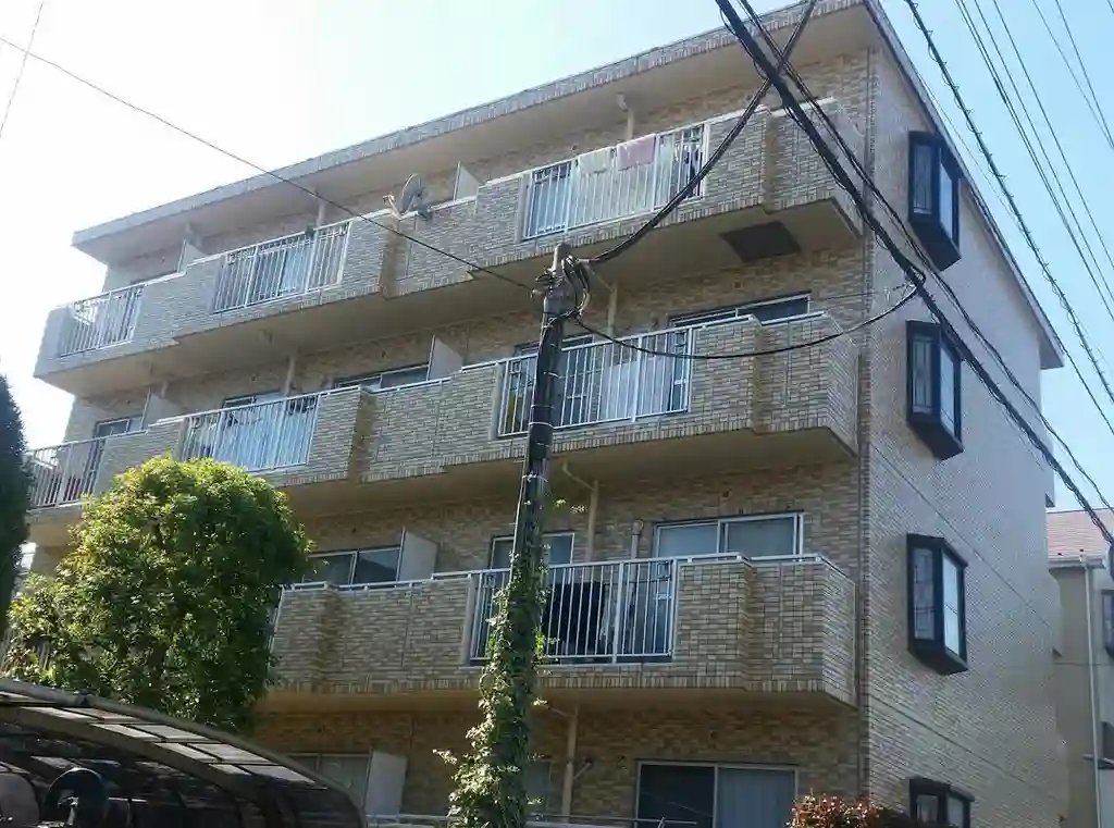 ファミール新井 外観