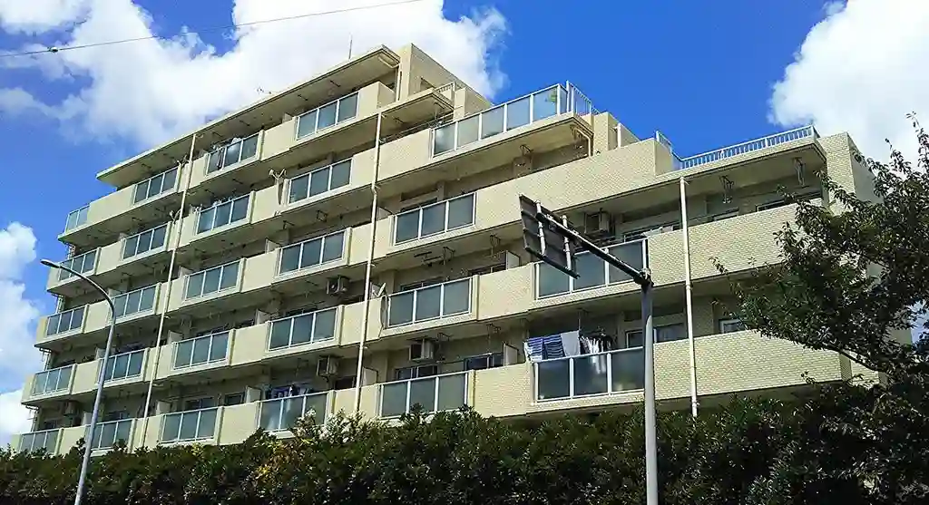 コスモ大倉山弐番館 外観