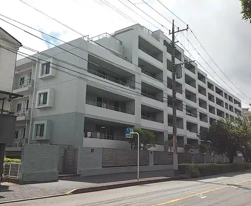 プラウド大倉山 外観