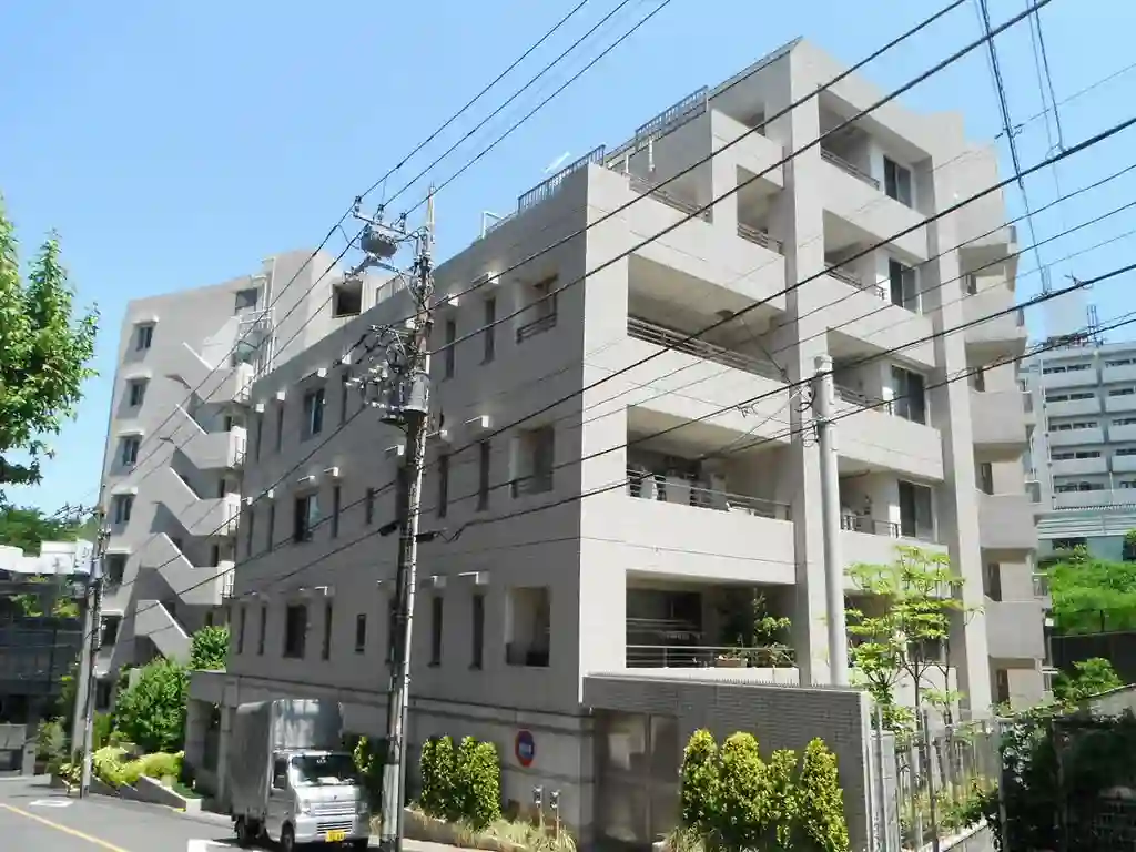 プラウドすずかけ台 外観