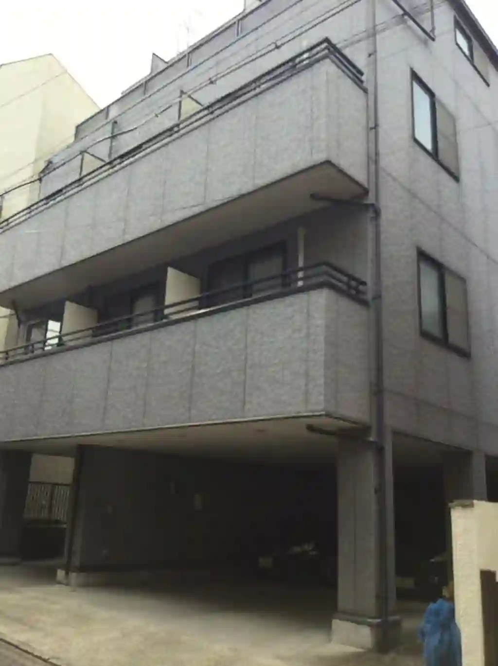 M・アンダーリバース 外観