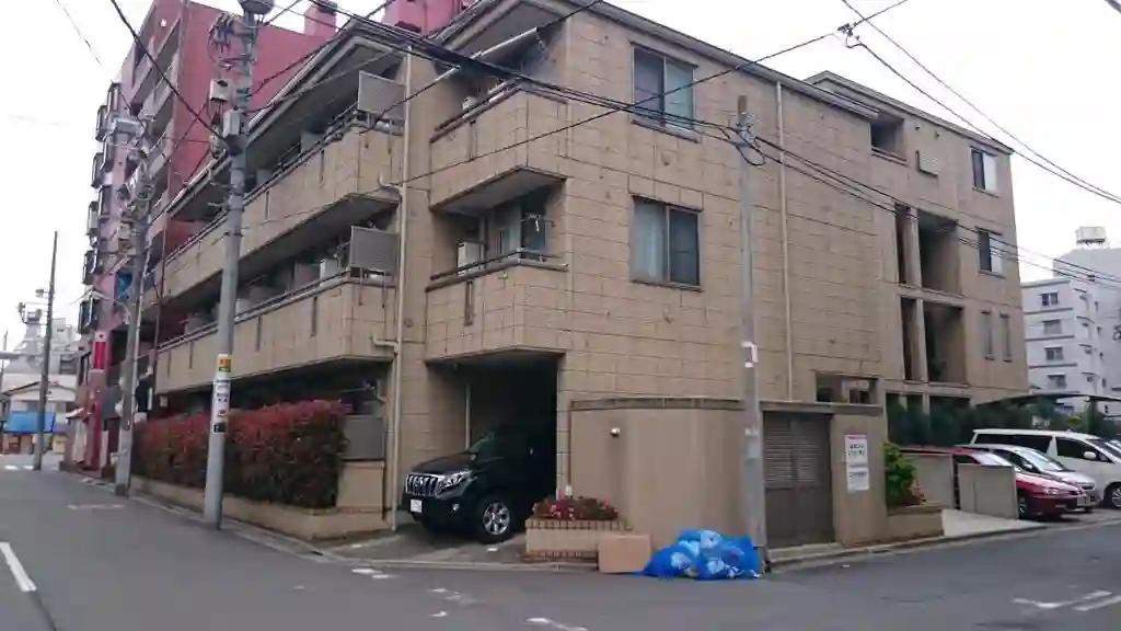 メゾン・エクリュ 外観