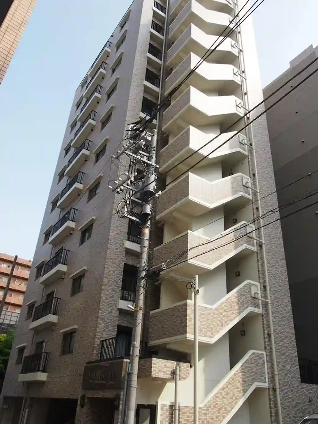 アール・ケープラザ鶴見 外観