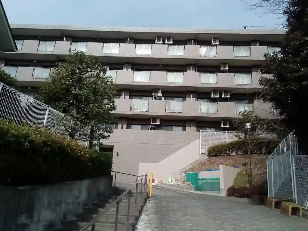 プランジュール神大寺 外観