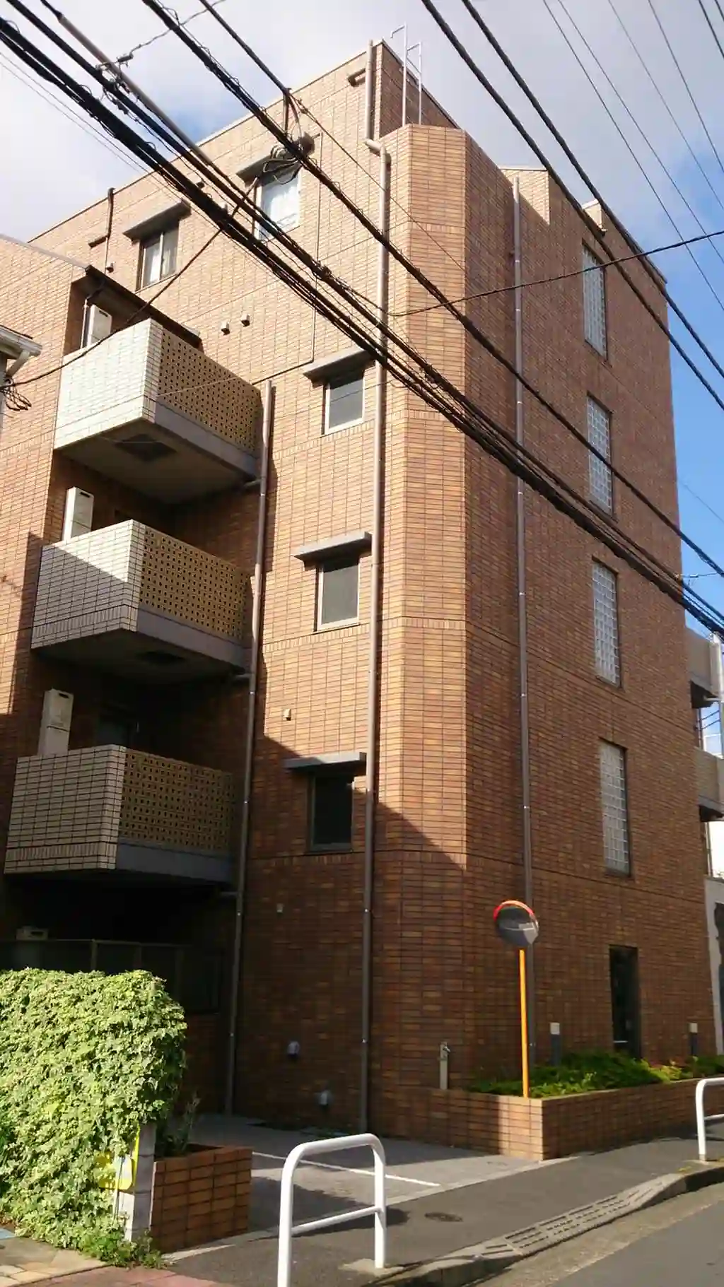 アイナノーブル 外観