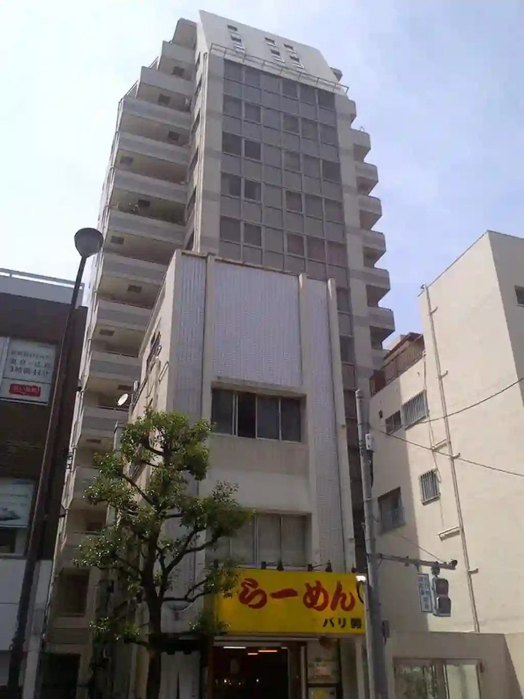 エスト・グランディールカーロ 外観