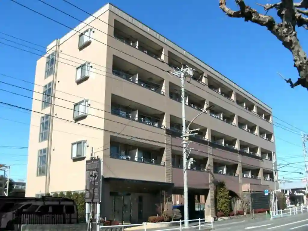 スリーホークス・サニー 外観
