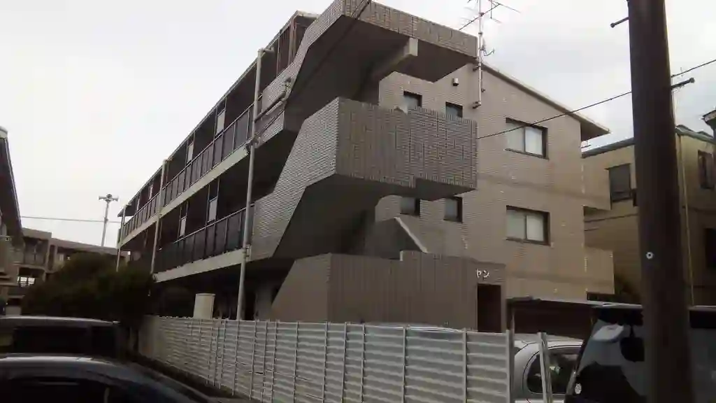 ハイツラササヤン 外観