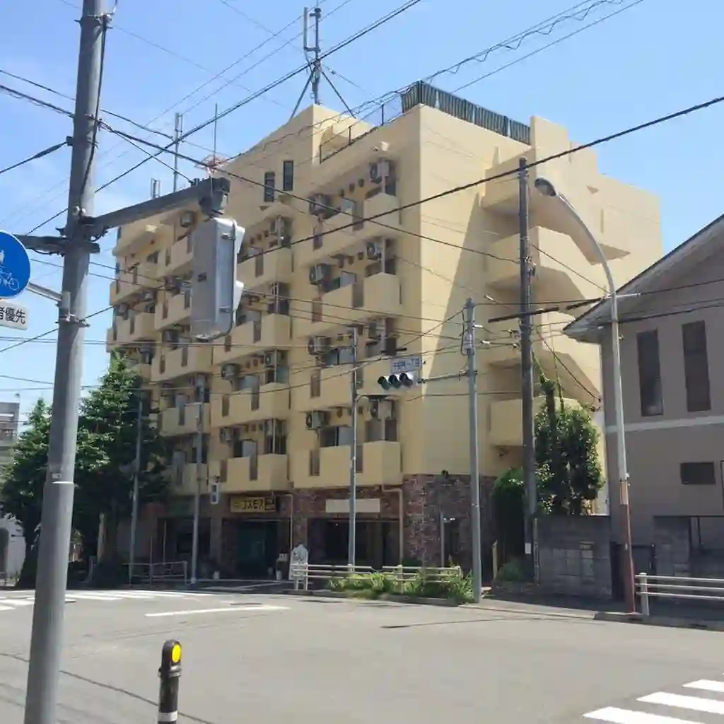 ウェーブス 外観