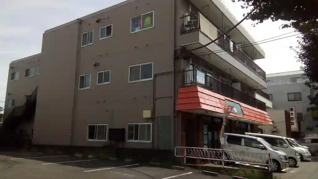 ラーバン橋本 外観