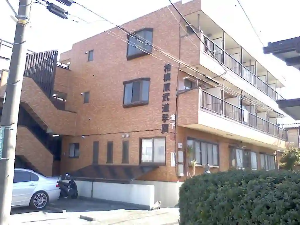 パルビル 外観