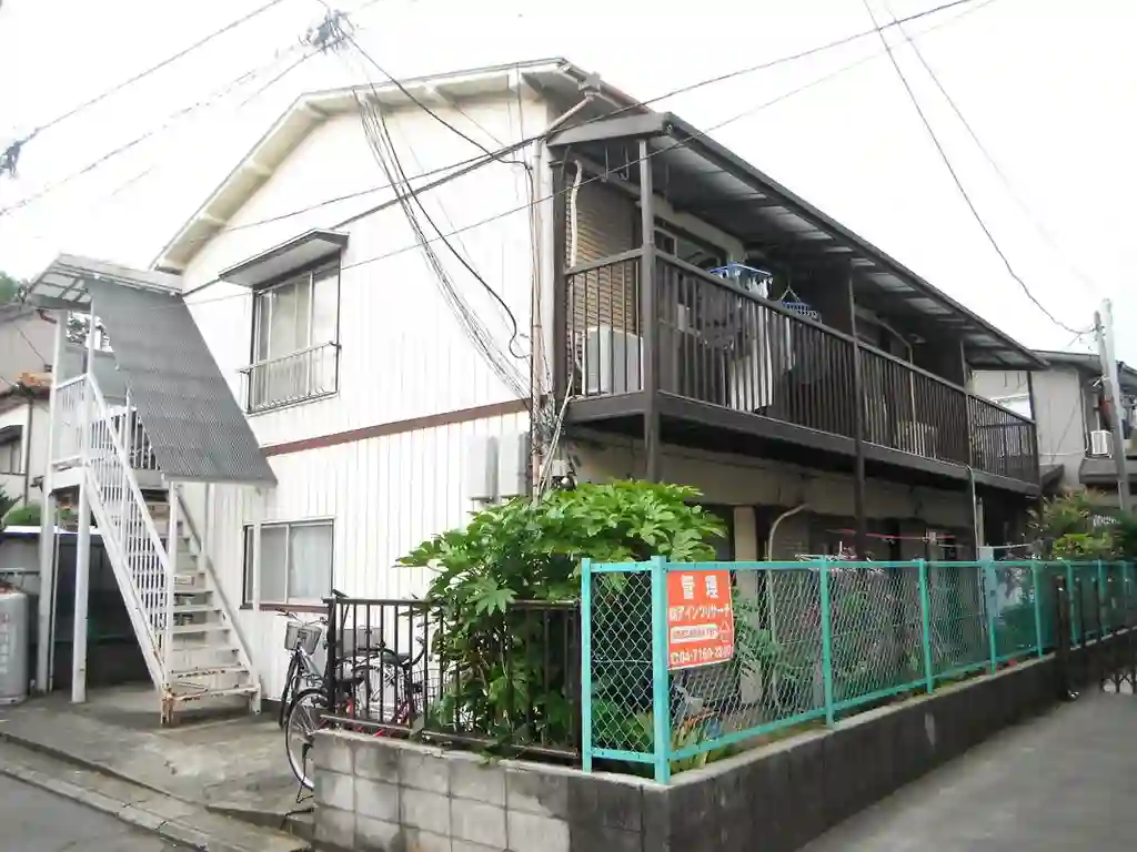 ワイズコーポラス 外観