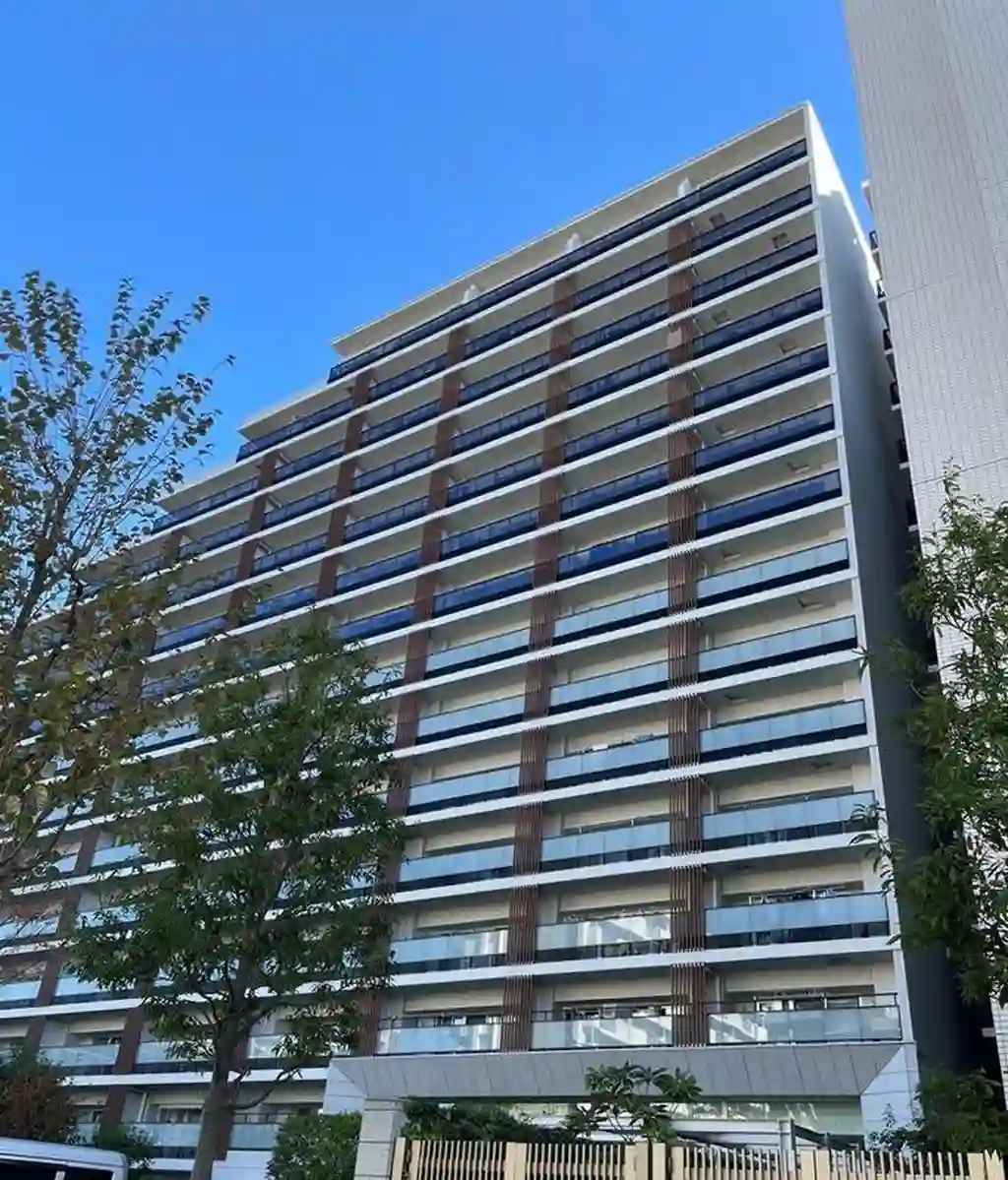 East Gate SQUARE 外観
