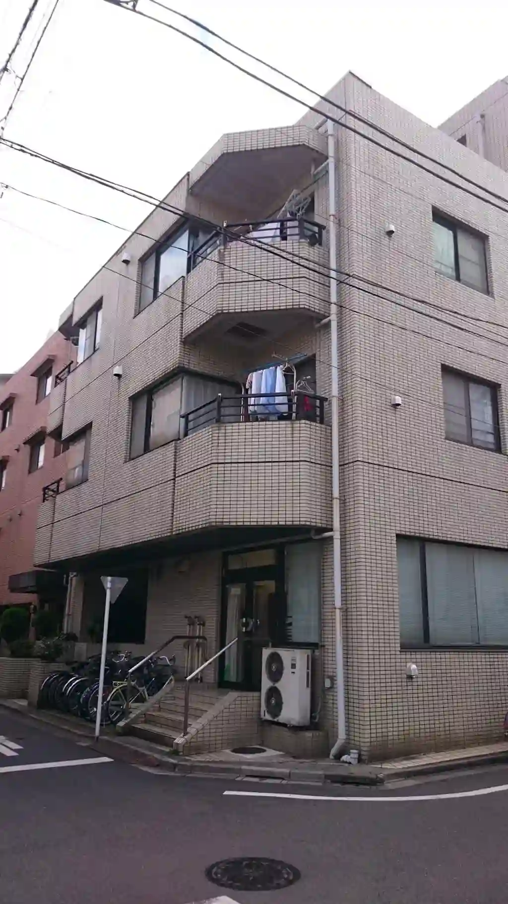 ファインフィールド西館 外観