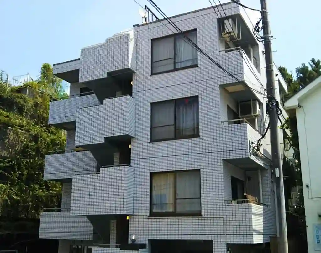 ローリエ生田 外観