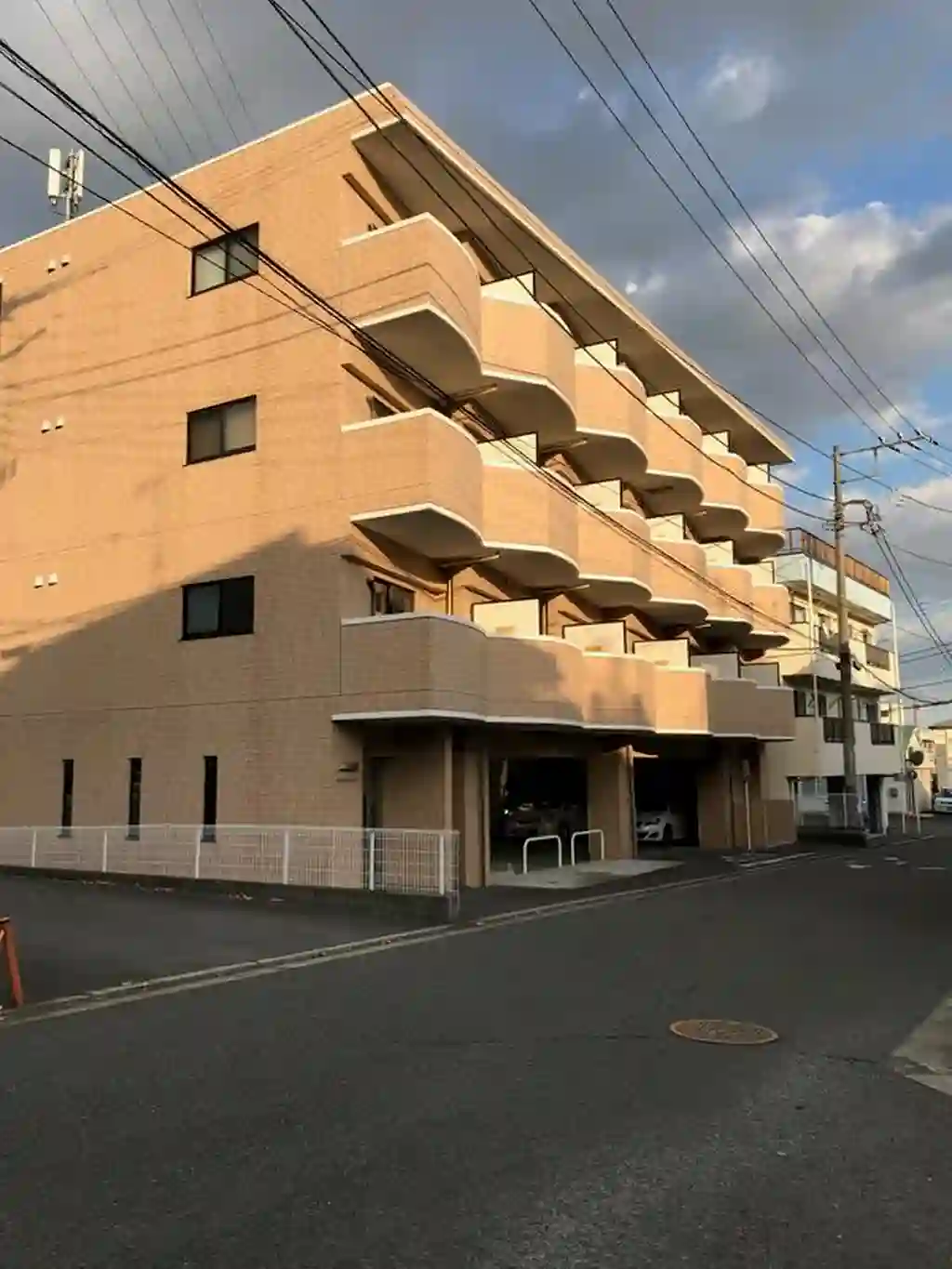 グランドワン 外観