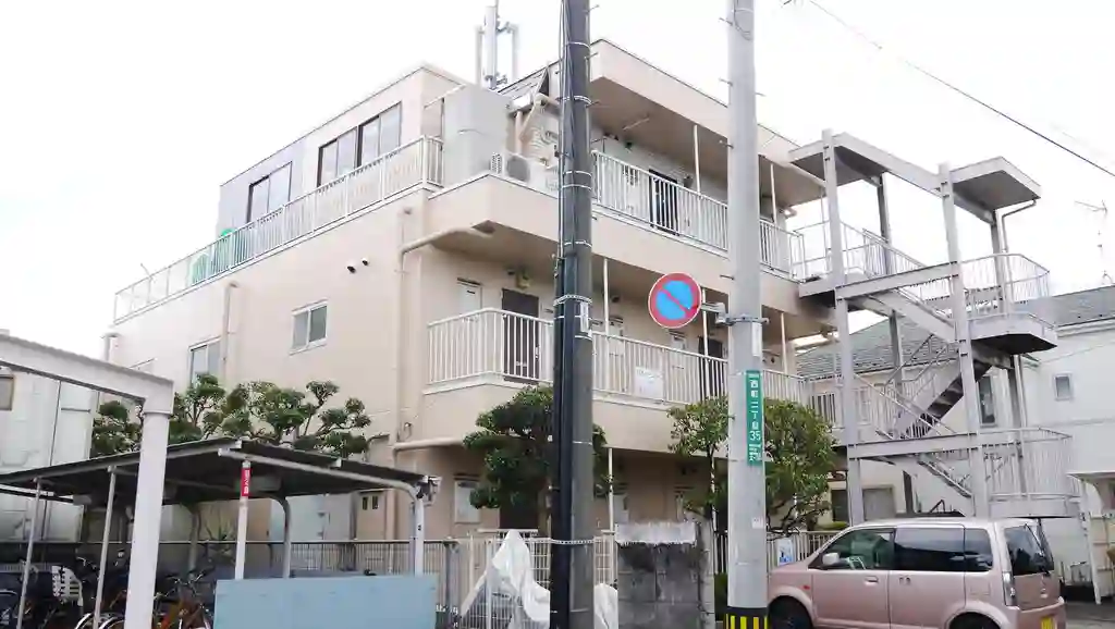 パルイースト 外観