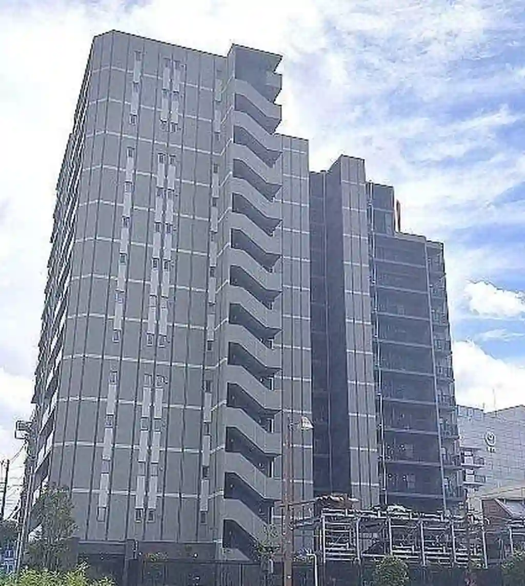 レーベン浦和常盤 THE TOWER 外観