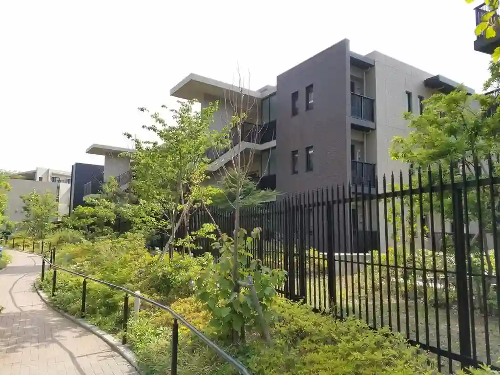 Brillia City 横浜磯子B棟 外観