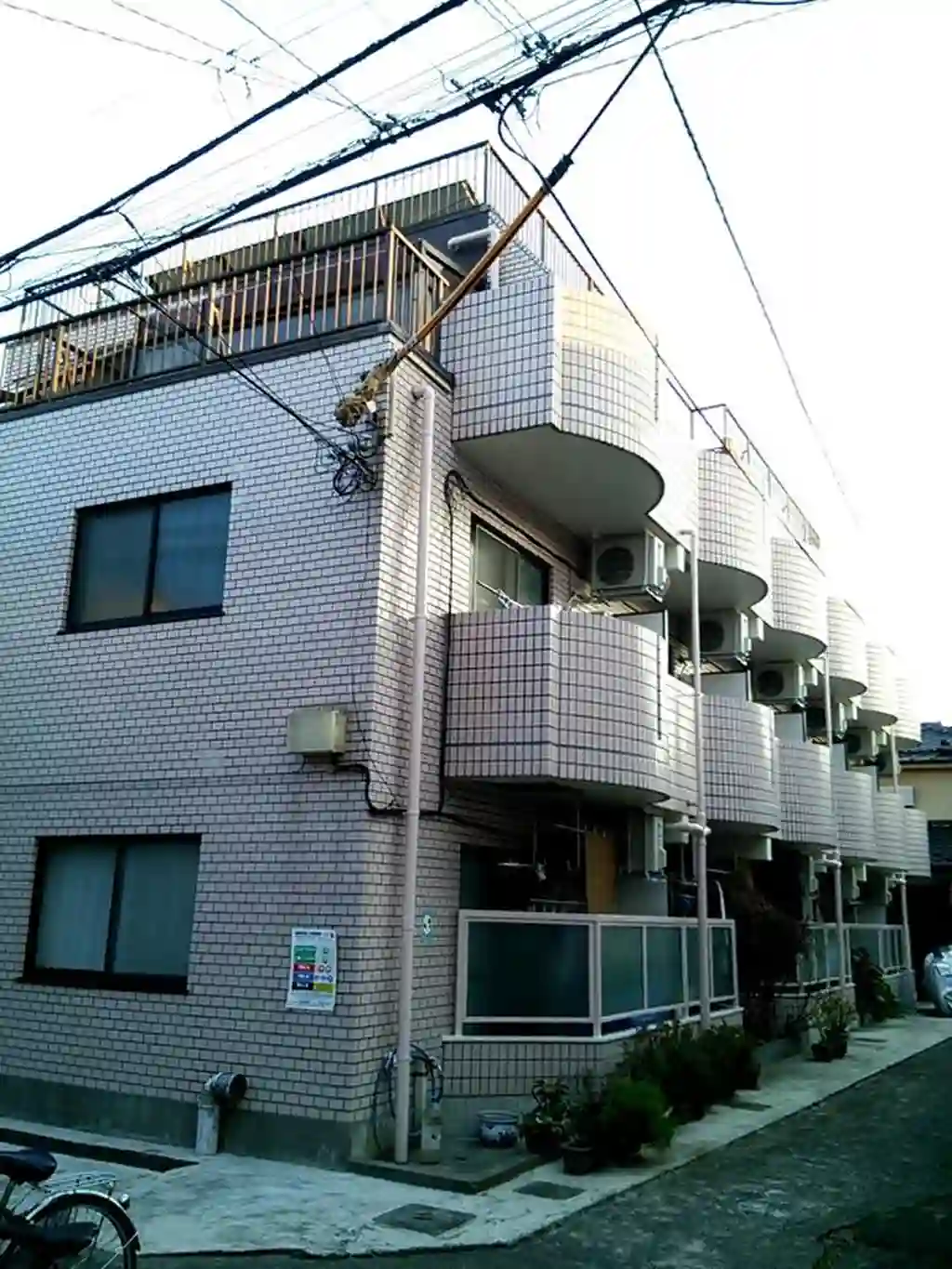 スモールフィールド 外観