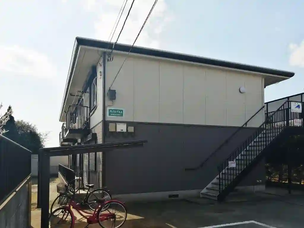 クレストブエム 外観