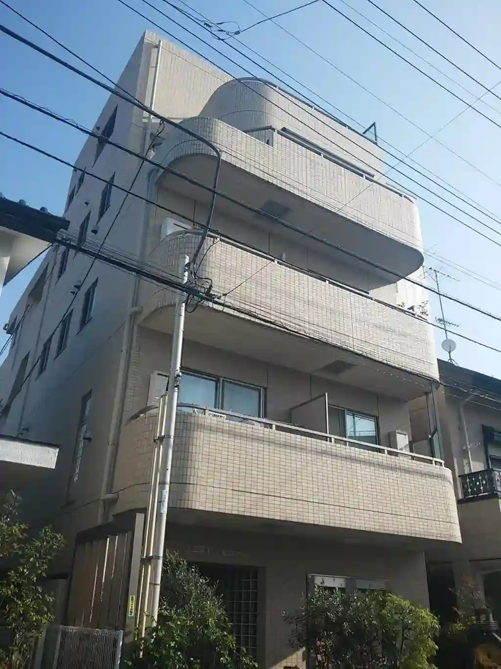 ウエスト・セリーズ 外観