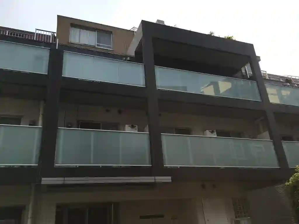 アパートメンツ白金コローレ 外観