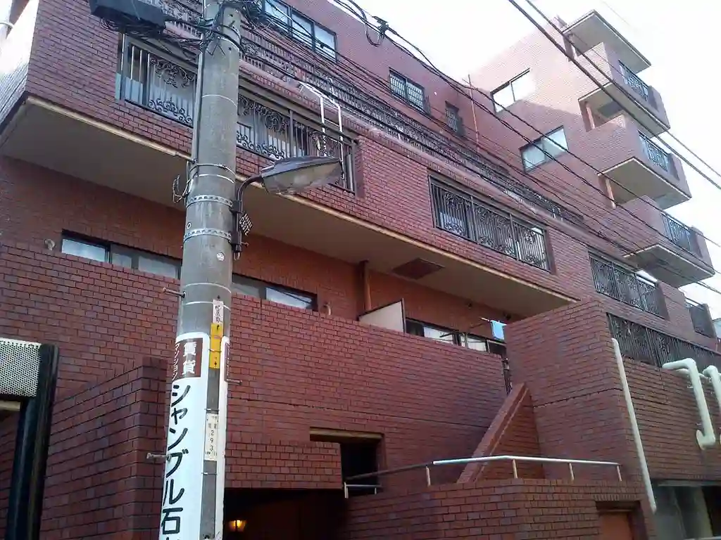 シャンブル石山 外観