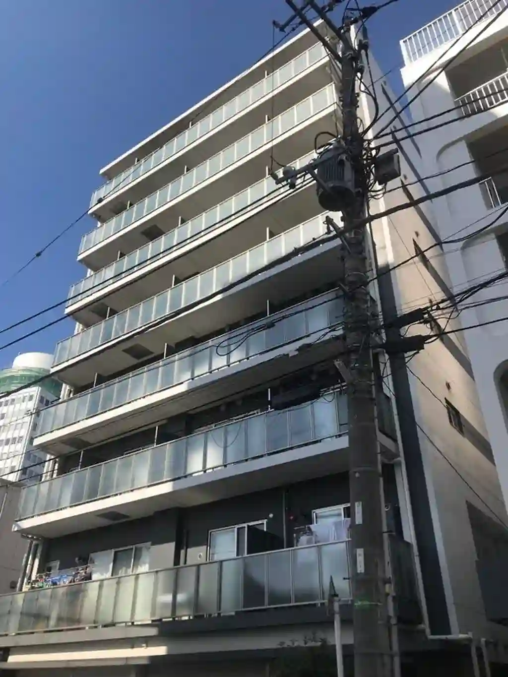 エムズ・ゴン 外観