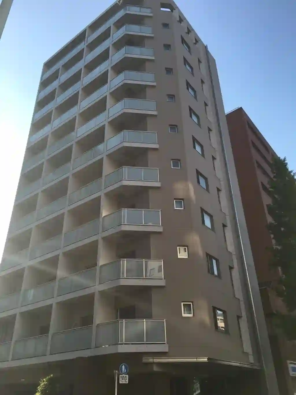 フトゥールス南麻布 外観
