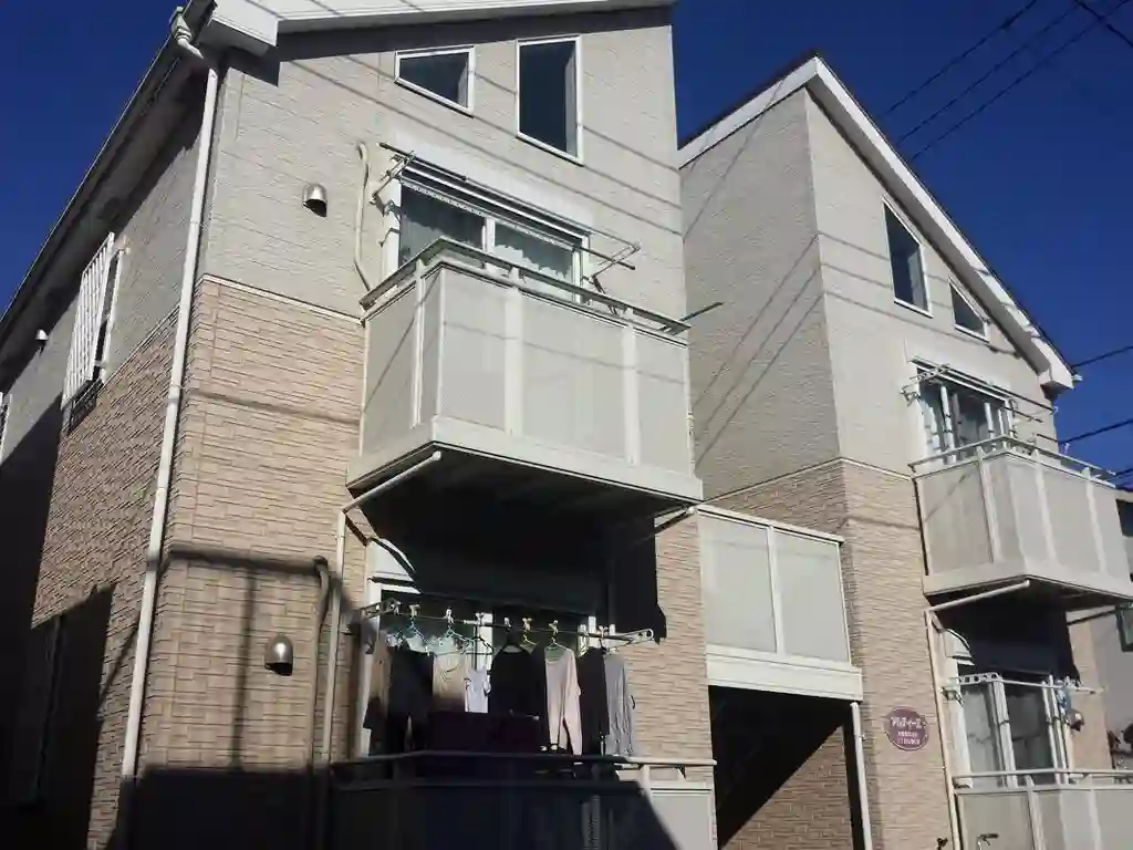 アルティーエ 外観