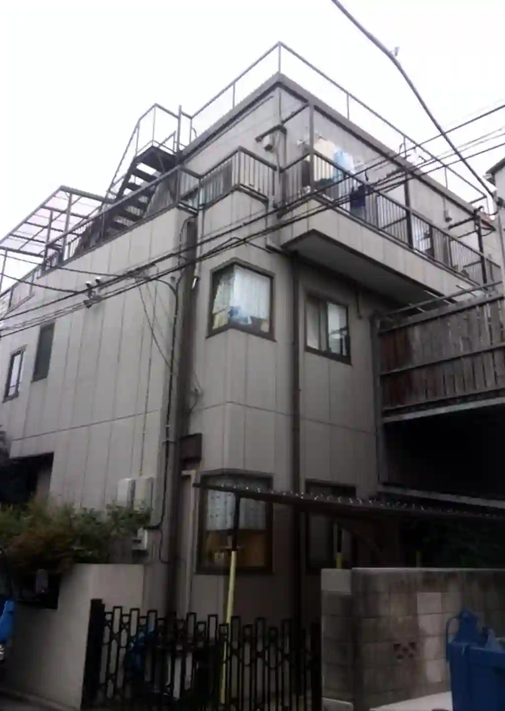 ジュネス 外観