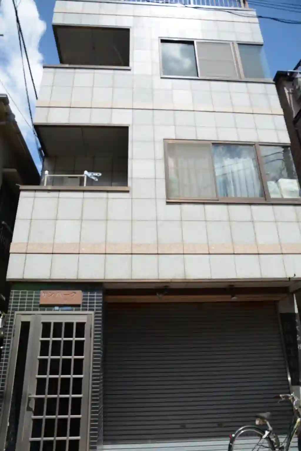 サンパークHK 外観