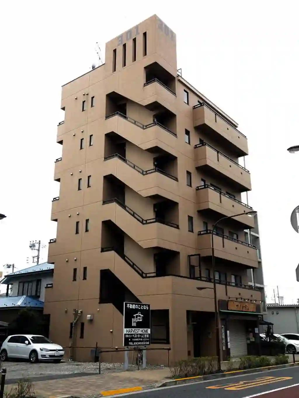 ウエスト301 外観