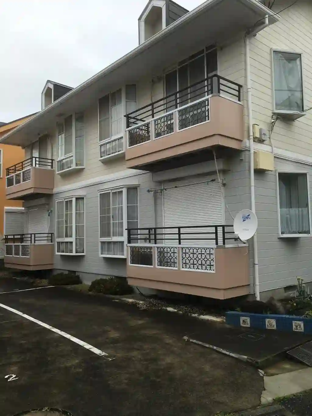 ホワイトハウス湘南 外観