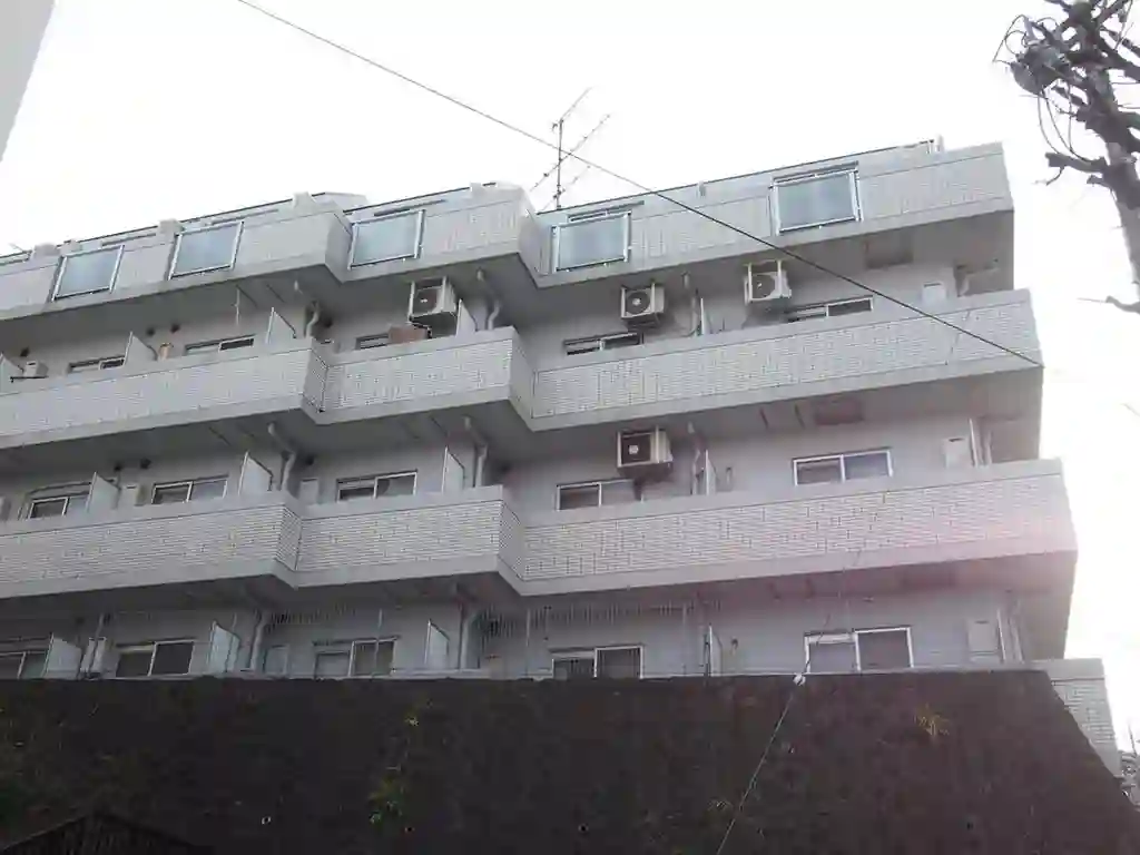 ジョルジュ磯子 外観