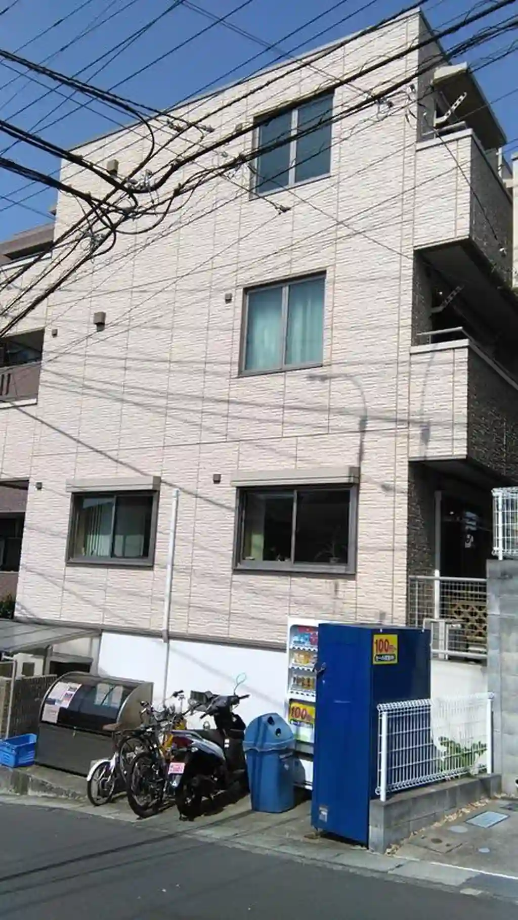 シャドル 外観