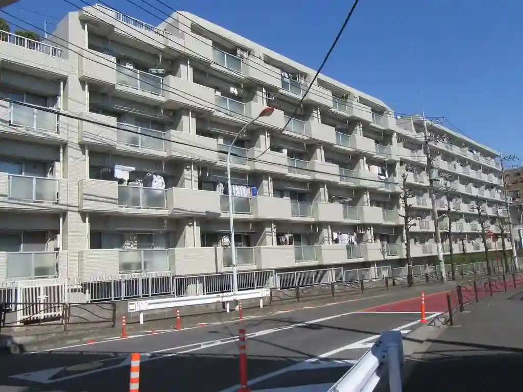 クリオよみうりランド前 外観