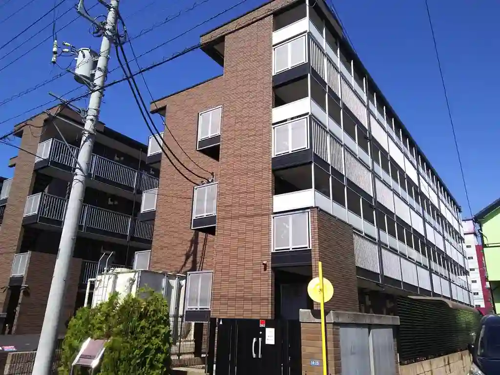 レオパレスブルーム スミ 外観