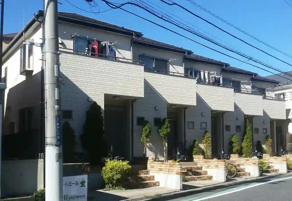 ピア・ドミール 外観